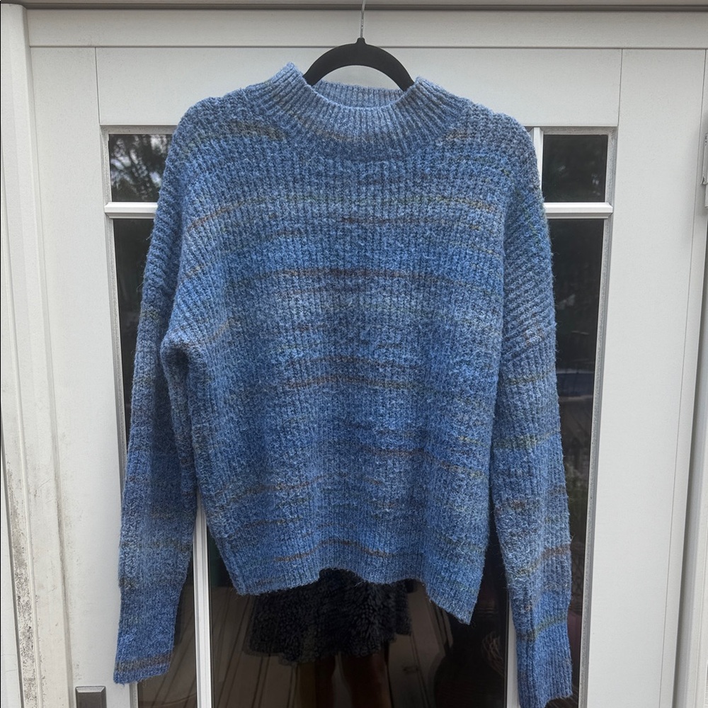 🍁Christian Siriano Textured Blue and Gray Sweater